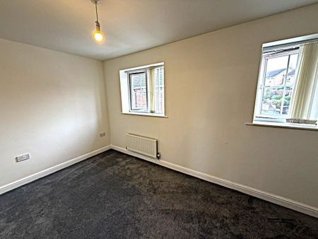 3 bedroom end of terrace house to rent - Photo 3