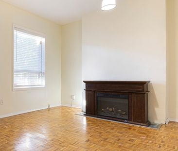 For Lease - 784 Adelaide Street Unit# Main, Toronto, Ontario - Photo 1