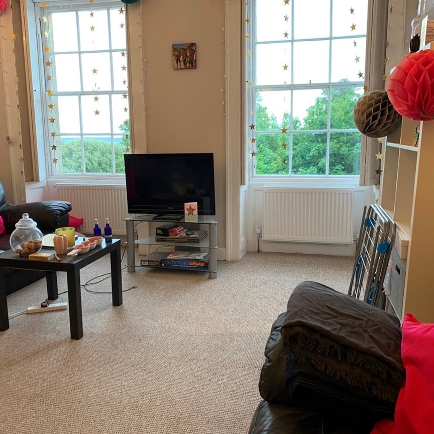 2 Bed Flat, Imperial House, BS8 - Photo 1