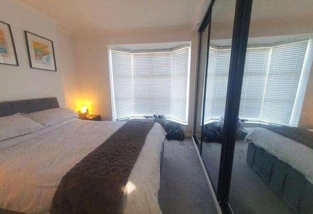 Birmingham Road, Oakhurst Grange, B72 - Photo 3