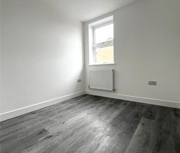 4 bedroom terraced house to rent - Photo 1