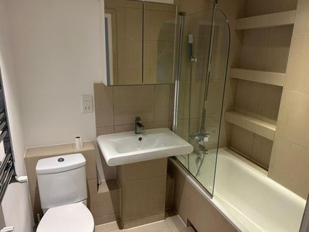 2 bedroom apartment to rent - Photo 5