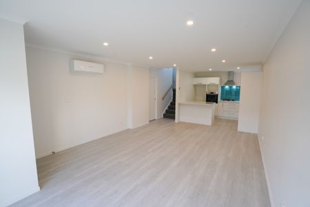 3/116 Firth Street, Hamilton East — - Photo 2