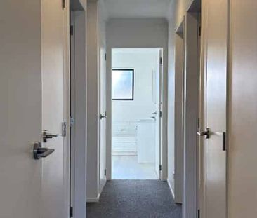 Modern living just moments' walk into local Gisborne CBD - Photo 5