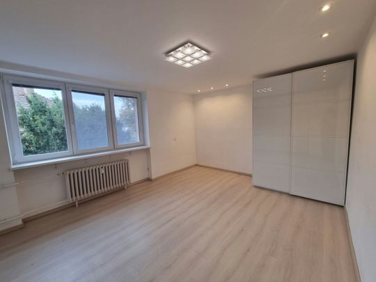 Pronájem bytu 1+1 • 34 m² bez realitkyVišňová, Praha - Krč - Photo 1