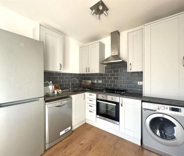 1 bedroom ground floor flat to rent - Photo 3
