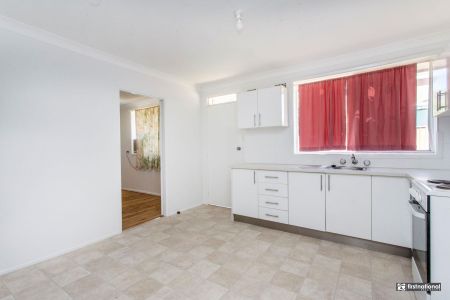 82 Barry Street, 2747, Cambridge Park Nsw - Photo 4