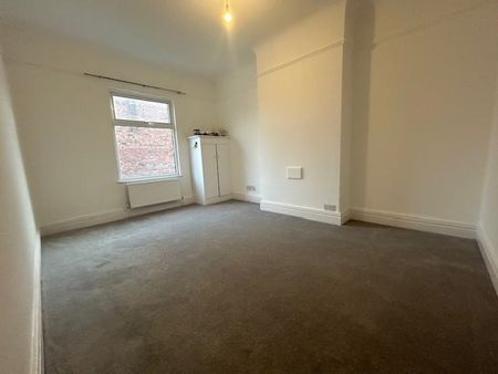 Trafalgar Drive - Photo 2