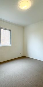 First floor 2 bedroom unit - Photo 3