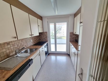 Offer a spacious and comfortable space in a quiet location - Photo 4