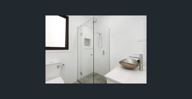 1/4 Ida Street, Niddrie, Vic 3042 - Photo 1