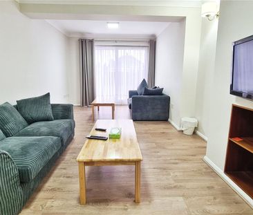 1 bedroom property to rent - Photo 1