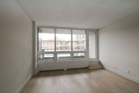 1975 Maisonneuve Blvd West - Photo 4