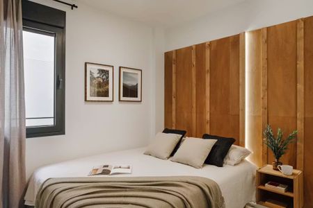 Gran Via de les Corts Catalanes, Barcelona, Catalonia 08011 - Foto 4