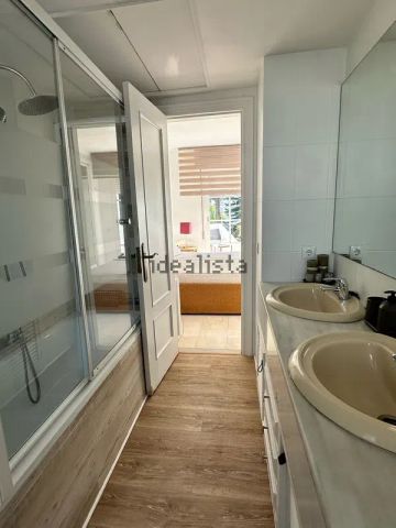 Alquiler de chalet adosado en Calle Sirio, 18 - Photo 2