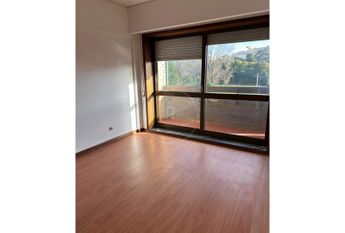 Apartamento T4 em Porto