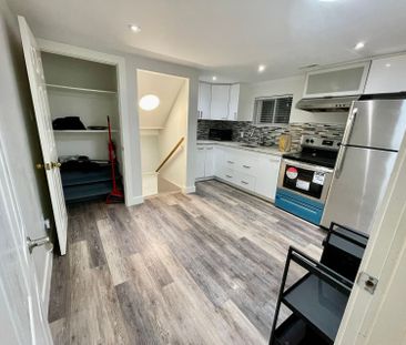 For Lease - 4090 Woodington Drive Unit# Lower, Mississauga, Ontario - Photo 1