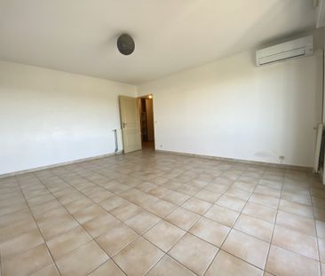PARC MONTCALM - T3 - 68.00m² - Photo 3