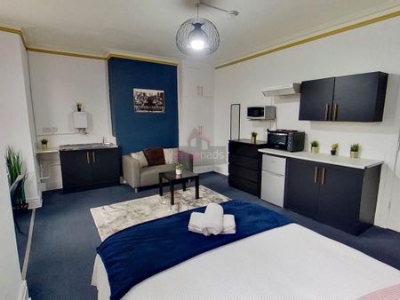 Studio to rent - Photo 2