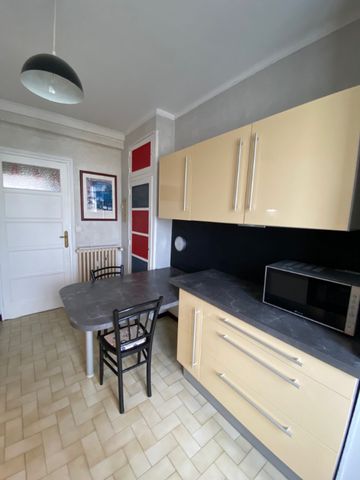 Location Appartement 3 pièces 73m² BESANCON 25000 - Photo 5
