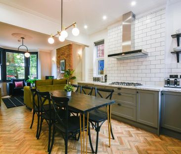 6 bedroom terraced house to rent - Photo 2