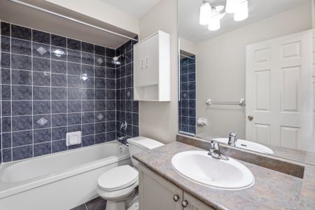 For Lease - 5260 McFarren Boulevard Unit# 139, Mississauga, Ontario - Photo 5