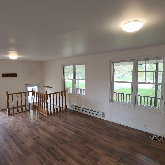 Grande maison complète à louer – 4 chambres, 2 sallea de bain, terrain privé Salaberry-de-Valleyfield - Photo 1