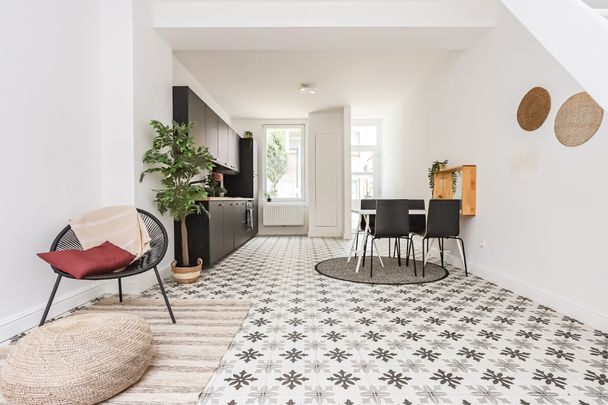 Gerenoveerde twee slaapkamer woning op top locatie - Foto 1