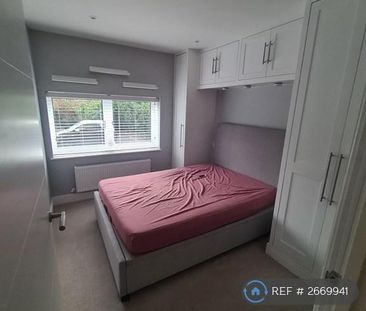 1 bedroom flat to rent - Photo 6
