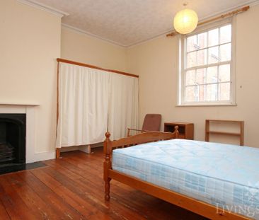 6 bedroom townhouse to rent - Photo 4