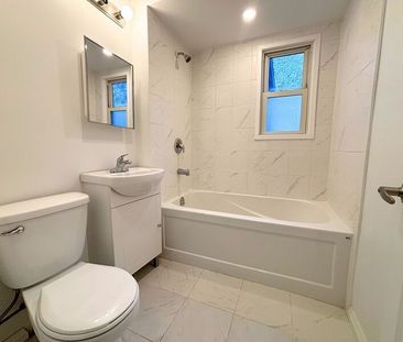 $1,895 / 3 br / 1 ba / 453 Paling ave unit 1 - Photo 2