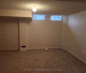 Townhouse For Lease | W8144978 - Photo 1