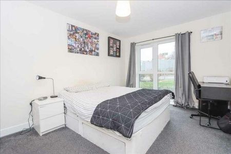 Fleming Place, Bracknell, RG12 - Photo 5