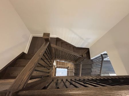 For Lease - 4 Bowbeer Road, Oakville, Ontario - Photo 5