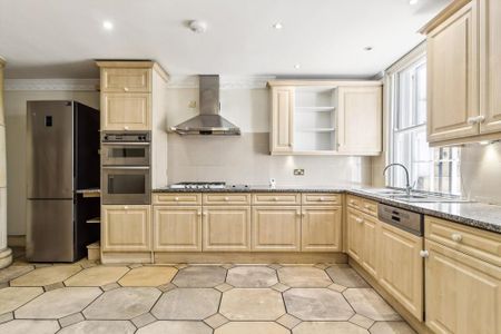4 bedroom terraced house to rent - Photo 3
