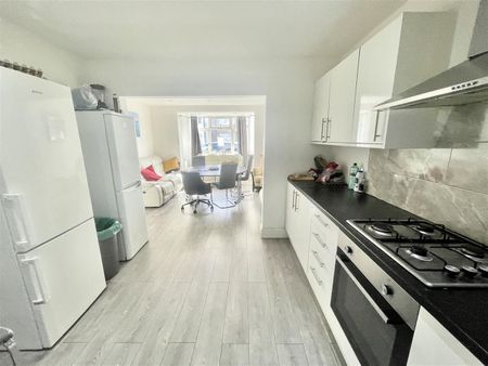 Blawith Road, Harrow - Photo 3