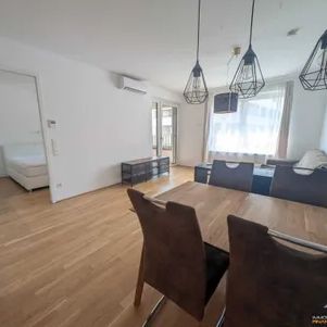 TRIENNA: Moderne 2-Zi-Wohnung mit Balkon / vollmöbliert - Photo 1