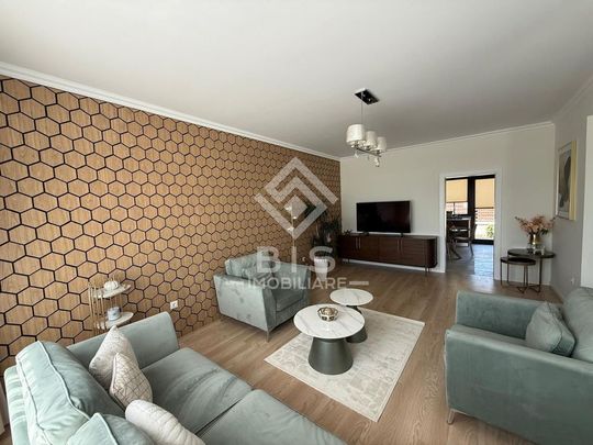 Vânzare / Închiriere Casă Înșiruită Lux – Zona Ce... - Photo 1