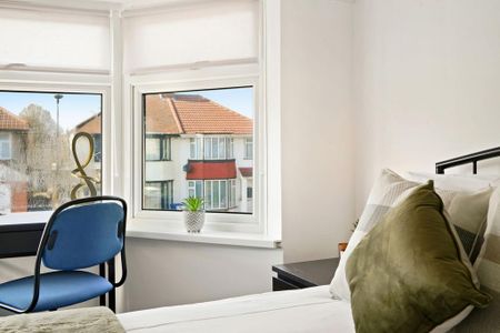 1 bedroom in a house share to rent - Photo 3