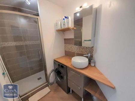 Location Appartement 2 pièces 46m² LAMBERSART 59130 - Photo 4