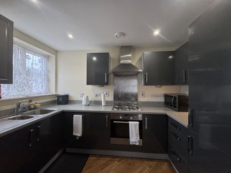 2 bedroom flat to rent - Photo 5