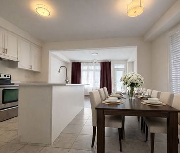 For Lease - 74 Beechborough Crescent, East Gwillimbury, Ontario - Photo 3