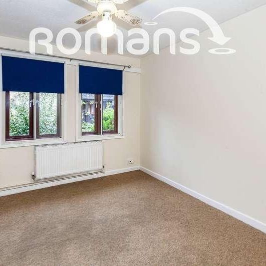 Stephenson Court, Slough, SL1 - Photo 1