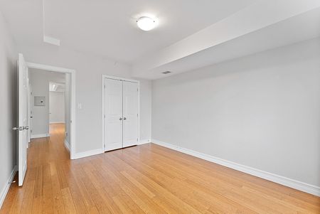 For Lease - 546 Eglinton Avenue Unit# 4, Toronto, Ontario - Photo 3