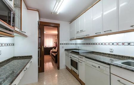 Avinguda Mare Déu de Bellvitge, L'Hospitalet de Llobregat, Catalonia 08907 - Photo 3