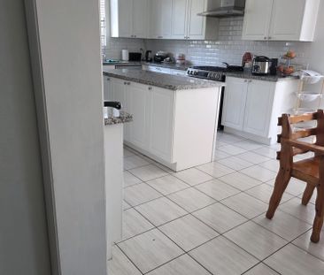 For Lease - 60 Alden Square, Ajax, Ontario - Photo 5