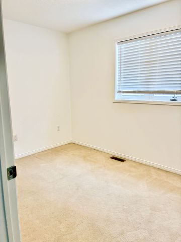 For Lease - 3857 Partition Road, Mississauga, Ontario - Photo 3