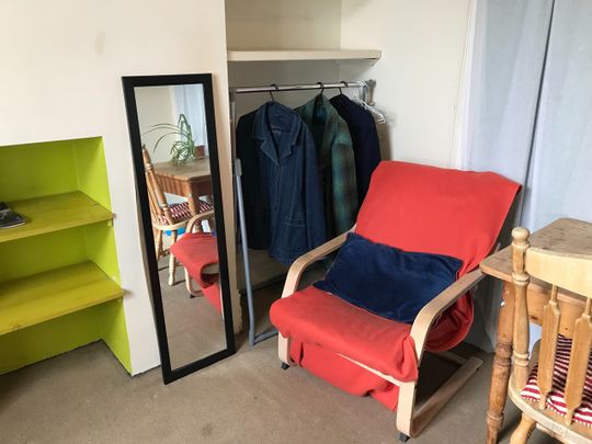 Room in a Shared House, Clyde Road, BN1 - Photo 1