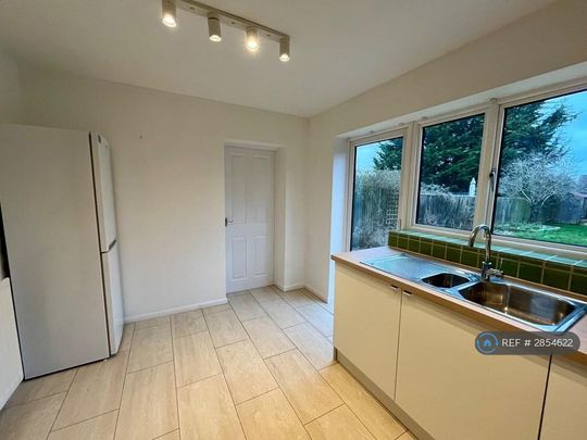 2 bedroom semi-detached house to rent - Photo 1