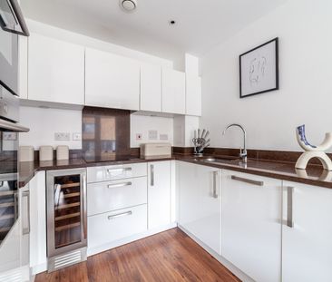 1 Bed Flat, Queensland Road, N7 - Photo 2